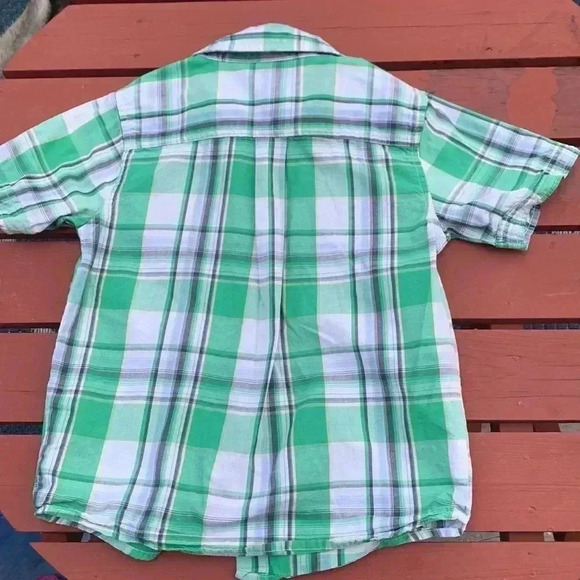 Calvin  Klein 100% cotton, short sleeve, button-down shirt - Picture 2 of 5